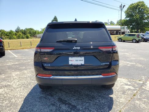 Used 2024 Jeep Grand Cherokee Limited AWD/4WD image 5