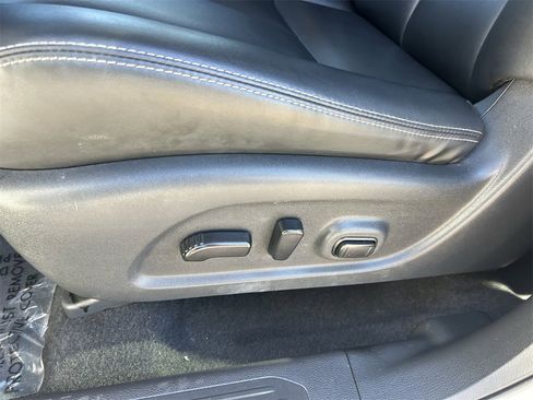 Certified 2023 Nissan Murano SV w/ SV Midnight Edition Package image 28