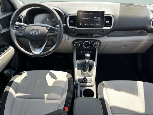 New 2026 Hyundai Venue SEL FWD image 17