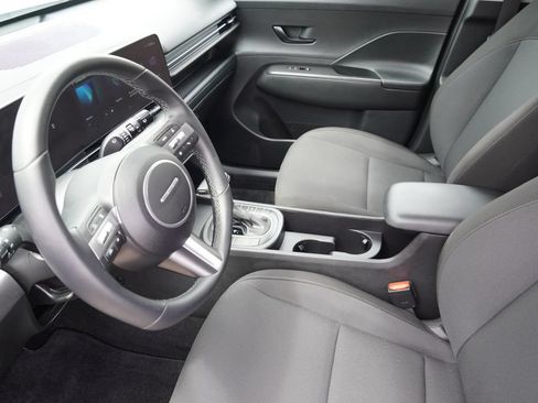 Used 2025 Hyundai Kona SEL FWD image 18