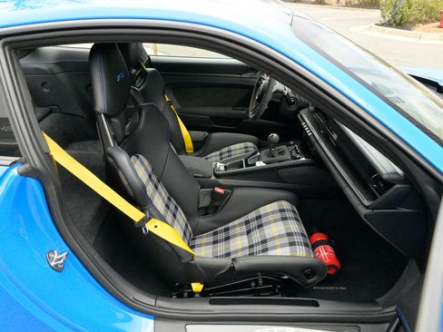 Used 2022 Porsche 911 GT3 image 31