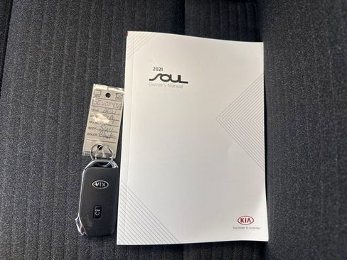 Used 2021 Kia Soul EX FWD image 29