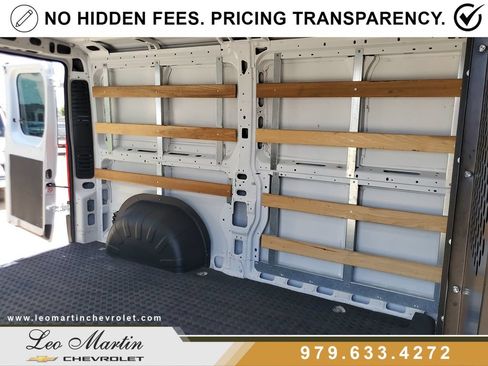 Used 2025 RAM ProMaster 2500 w/ U-Haul Equipment Group FWD image 9