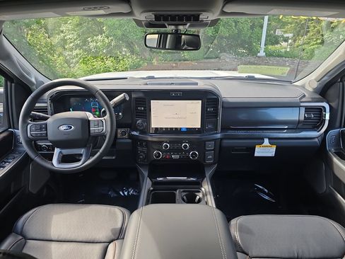 New 2026 Ford F250 Lariat w/ Lariat Ultimate Package AWD/4WD image 16