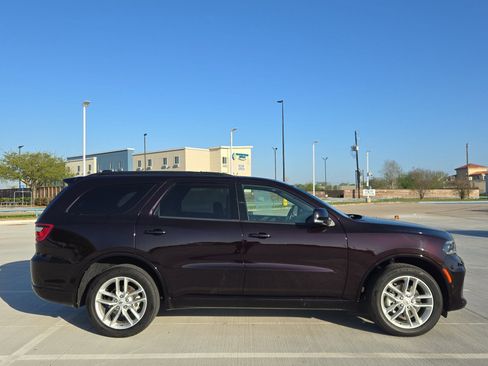 Used 2025 Dodge Durango GT image 2