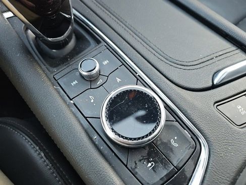 Used 2020 Cadillac XT6 Premium Luxury image 26