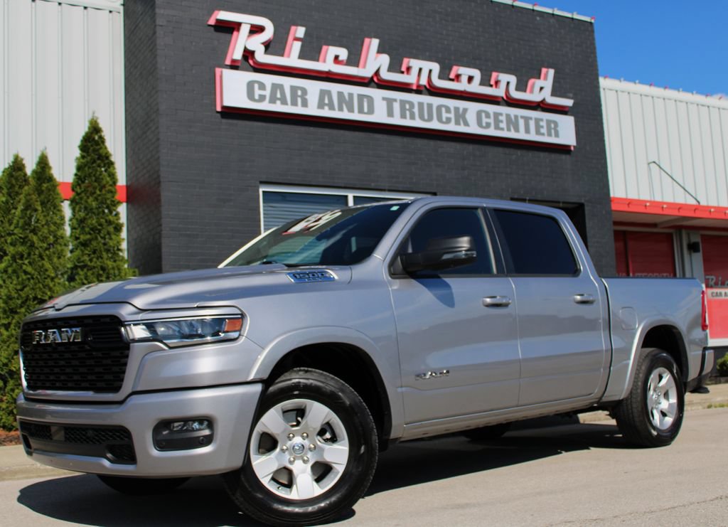 Used 2025 RAM 1500 Big Horn AWD/4WD image 8