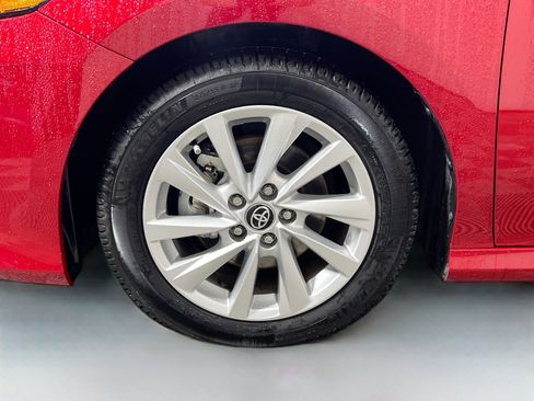 Used 2024 Toyota Camry LE FWD image 14