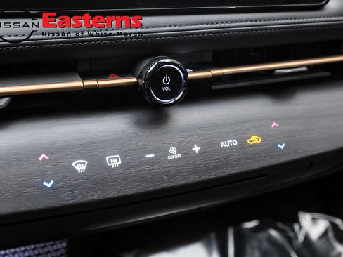 Used 2023 Nissan Ariya FWD image 52