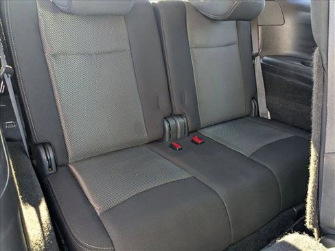 Used 2019 Nissan Pathfinder S image 19