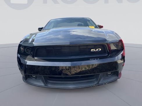 Used 2012 Ford Mustang GT Premium image 2