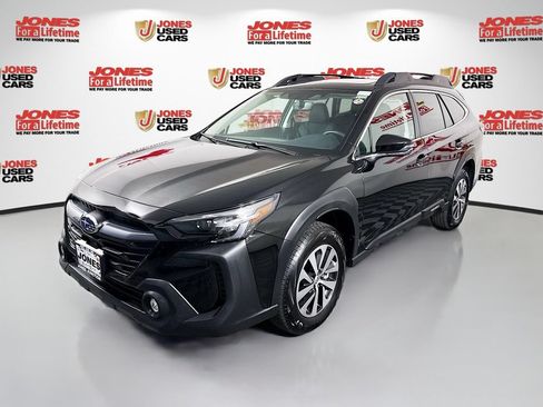 Certified 2025 Subaru Outback Premium w/ Popular Package #1 AWD/4WD image 13