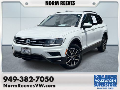 Used 2021 Volkswagen Tiguan SE FWD image 1