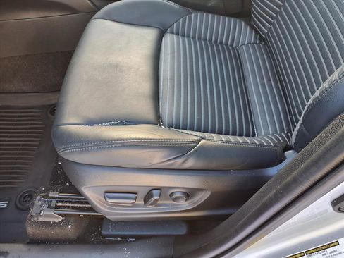 Used 2023 Toyota Corolla Cross XSE w/ Convenience Package image 14