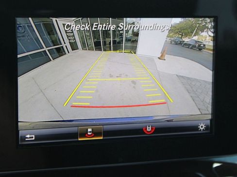 Used 2017 Mercedes-Benz GLC 300 GLC 300 image 25