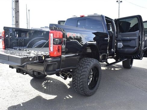 Used 2025 Ford F250 Platinum AWD/4WD image 31