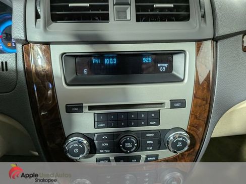 Used 2012 Ford Fusion SEL FWD image 17