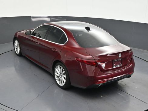 Used 2019 Alfa Romeo Giulia RWD image 18