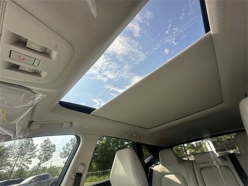 Certified 2025 Nissan Murano SL image 16