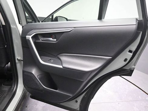 Used 2023 Toyota RAV4 XLE Premium image 21