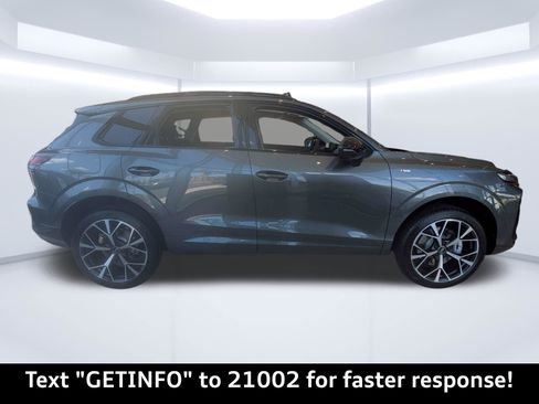 New 2026 Audi Q3 quattro 2.0T image 2