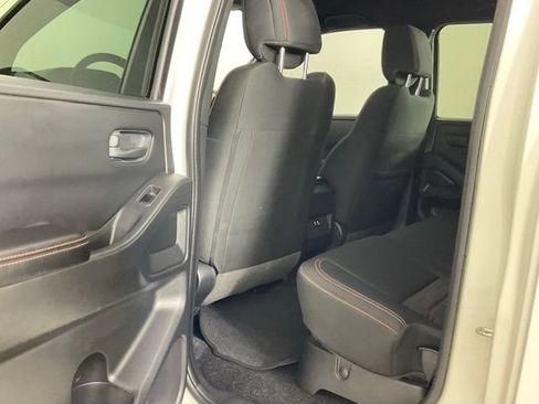 Used 2026 Nissan Frontier PRO-4X AWD/4WD image 19