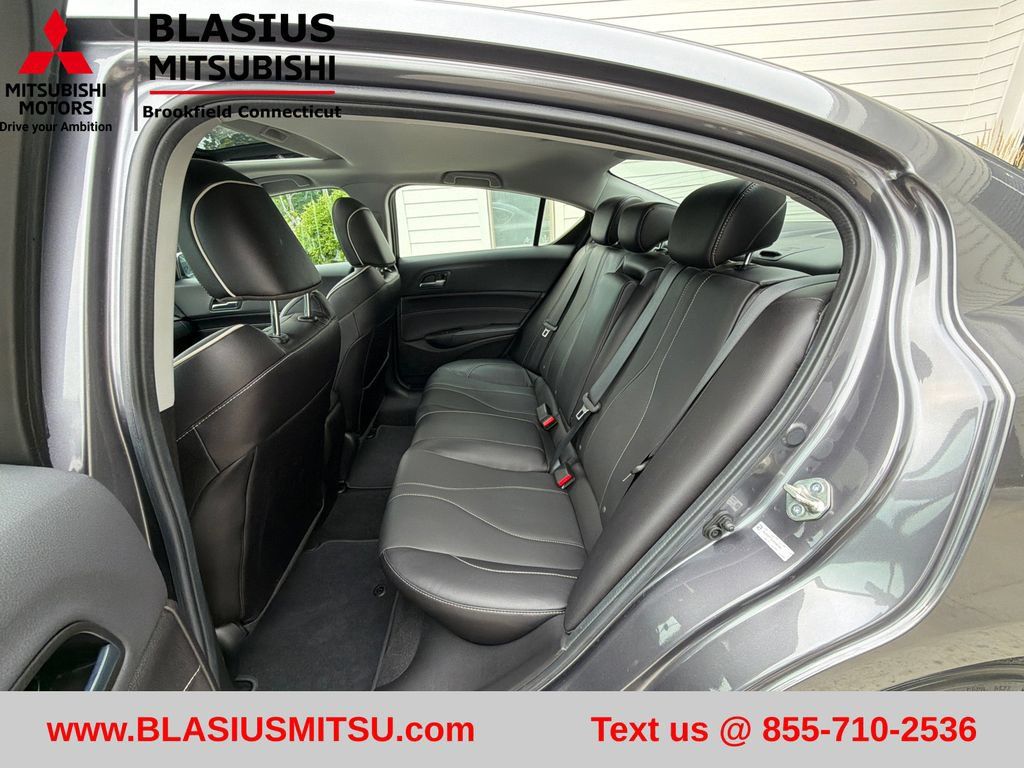 Used 2020 Acura ILX w/ Premium Package FWD image 32