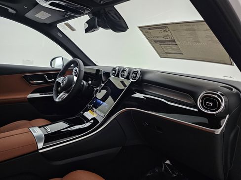New 2026 Mercedes-Benz GLC 300 4MATIC image 14