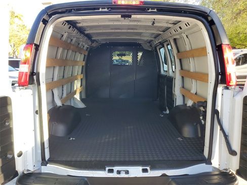 Used 2024 Chevrolet Express 2500 w/ Driver Convenience Package image 12