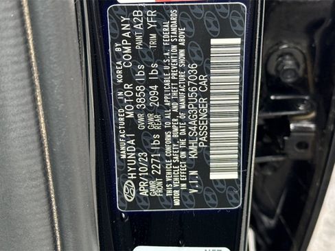 Used 2023 Hyundai Elantra SEL w/ Convenience Package image 34