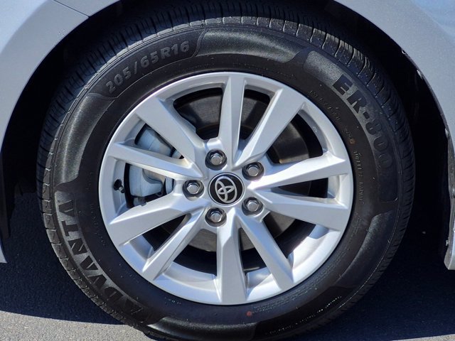 Used 2025 Toyota Camry LE FWD image 13