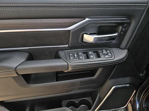 New 2026 RAM 2500 Laramie w/ Night Edition AWD/4WD image 15