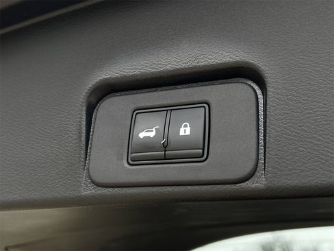 Certified 2022 Nissan Rogue SL w/ SL Premium Package image 27