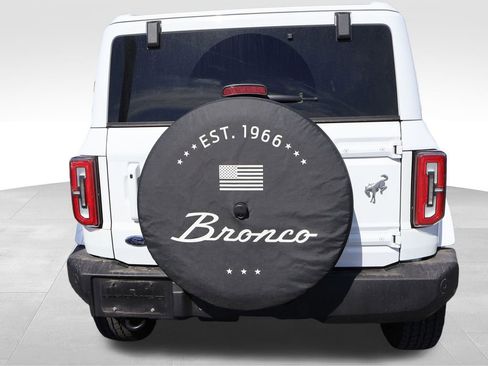 Used 2025 Ford Bronco Outer Banks AWD/4WD image 14