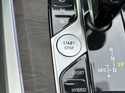 Used 2022 BMW X5 xDrive45e w/ Climate Comfort Package image 25