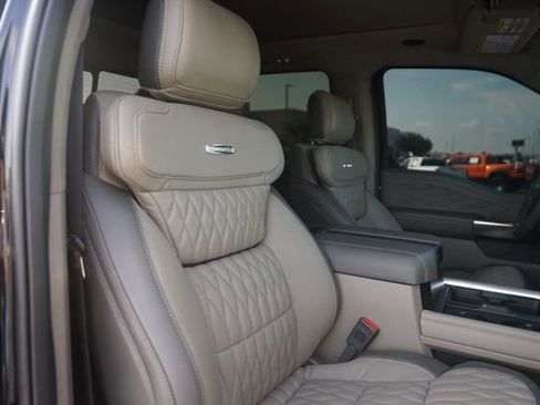 Used 2026 Ford F250 Platinum w/ Platinum Plus Package AWD/4WD image 20