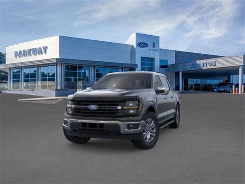 New 2025 Ford F150 XLT w/ Equipment Group 302A MID image 2