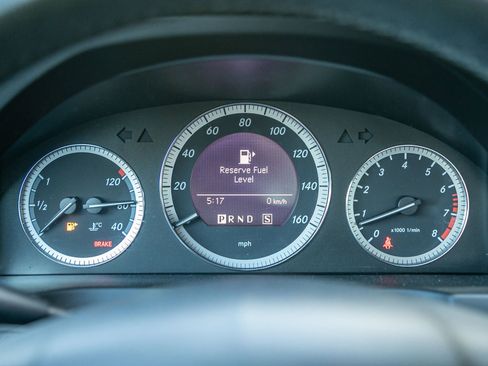 Used 2009 Mercedes-Benz C 300 Sedan image 27