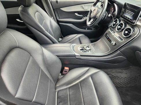 Used 2019 Mercedes-Benz GLC 350e 4MATIC image 13
