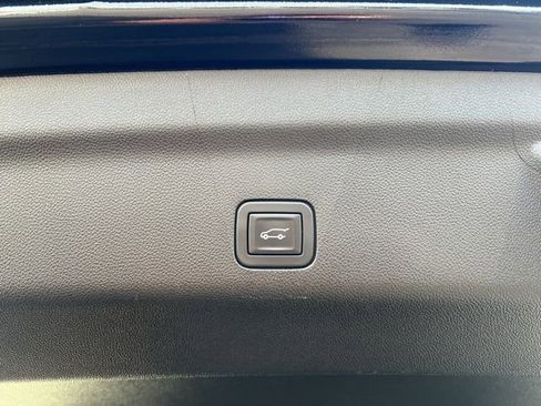 Used 2024 Chevrolet Suburban RST w/ Luxury Package image 29