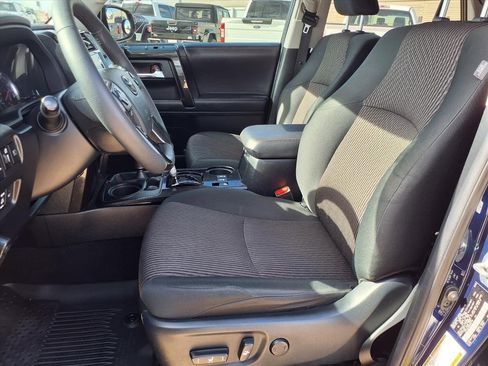 Used 2022 Toyota 4Runner TRD Off-Road image 23