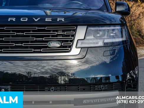 Used 2023 Land Rover Range Rover SE image 12