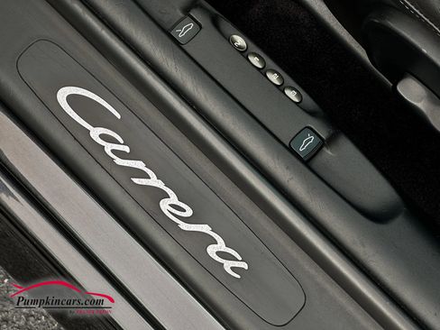 Used 2001 Porsche 911 Carrera image 19