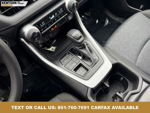 Used 2025 Toyota RAV4 XLE AWD/4WD image 24
