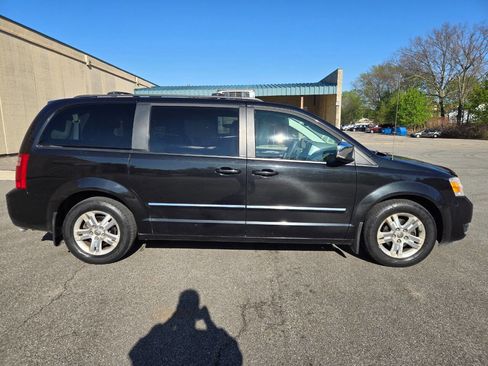 Used 2008 Dodge Grand Caravan SXT image 12