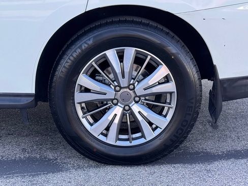 Certified 2019 Nissan Pathfinder S FWD image 10
