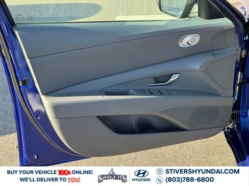 Certified 2026 Hyundai Elantra SE FWD image 21