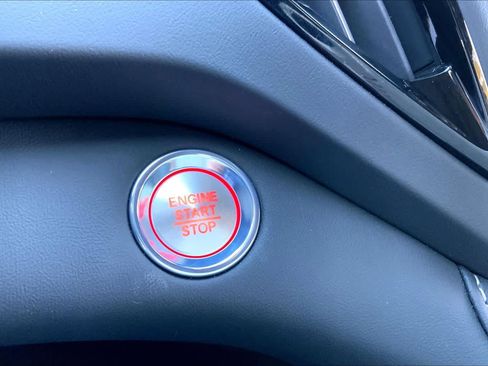 Certified 2025 Acura RDX SH-AWD image 33