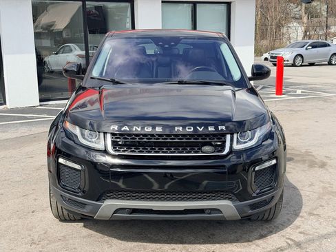 Used 2019 Land Rover Range Rover Evoque SE Premium image 9