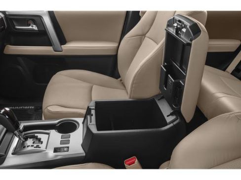 Used 2022 Toyota 4Runner Limited AWD/4WD image 17